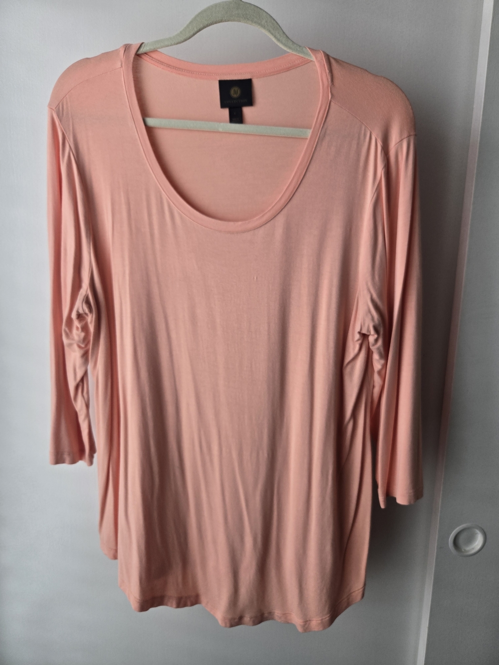 Scoop Neck 3/4 Sleeve Tee in Peach-Size Large